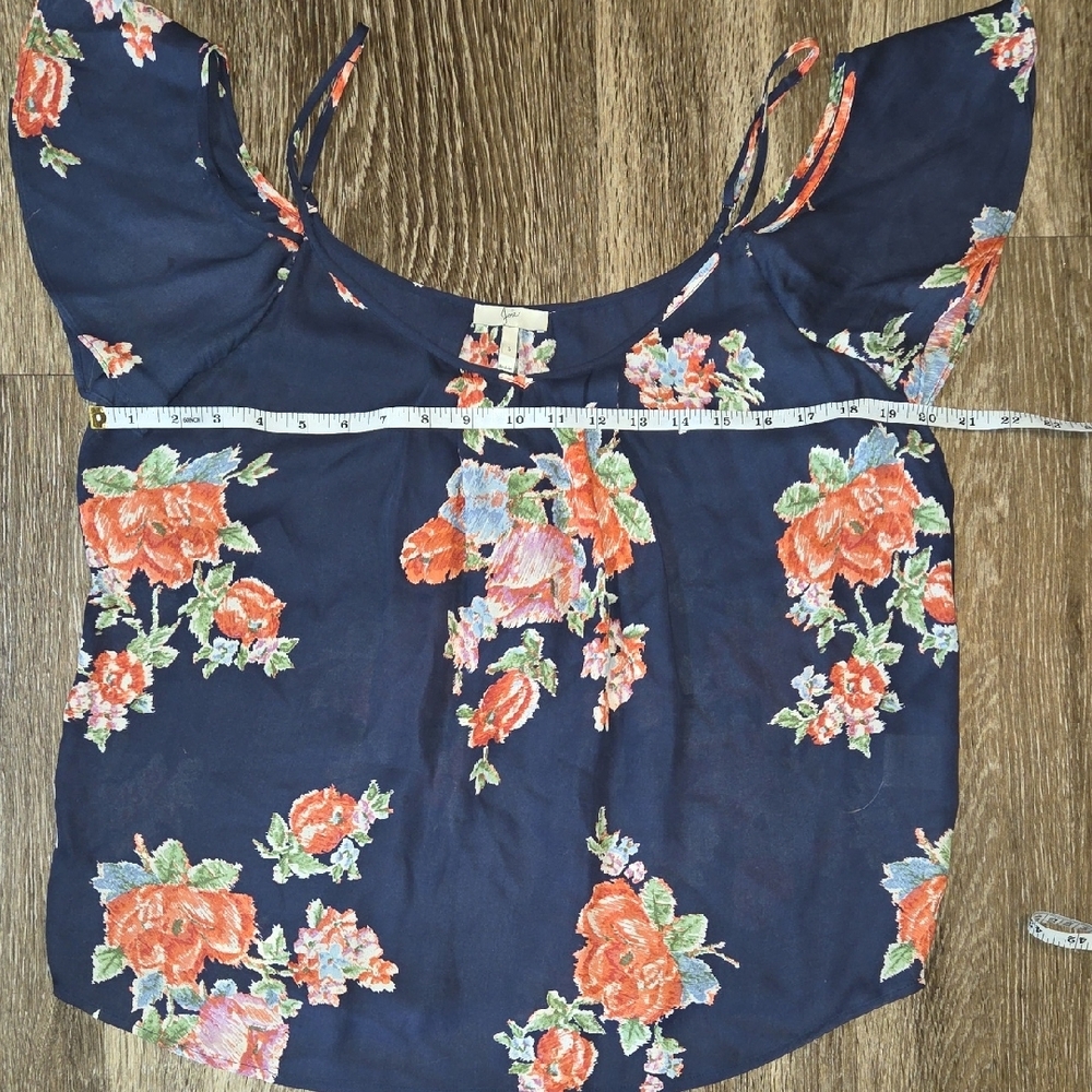 🌸 Joie Silk Top – Size Small - Picture 4 of 5